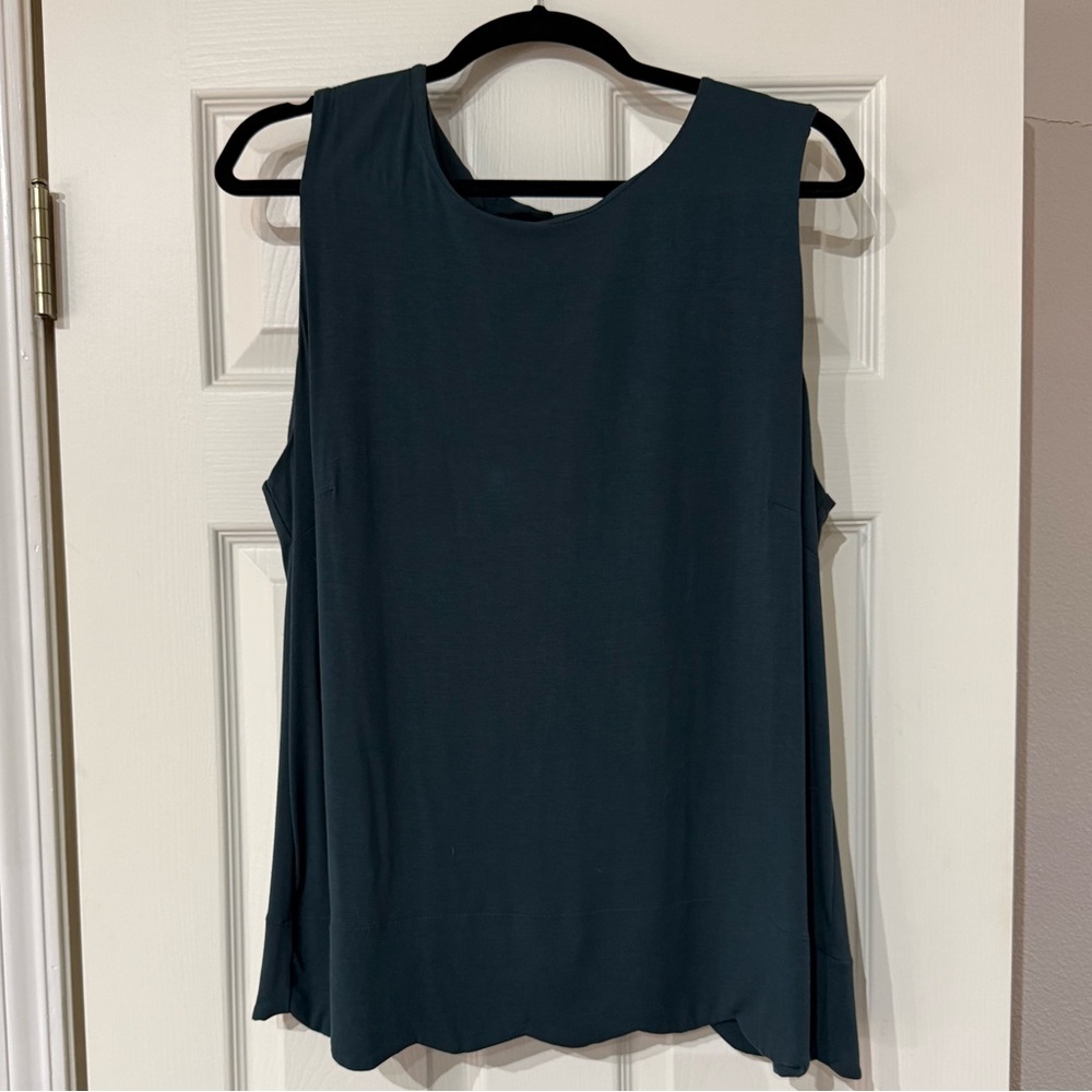 Halogen Scalloped SleevelessTop, Large, Teal